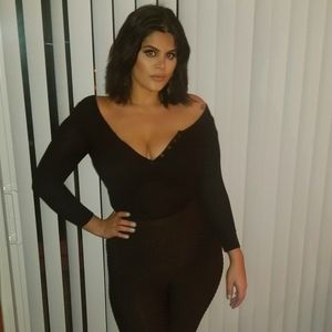 Meet your Posher, Denaa